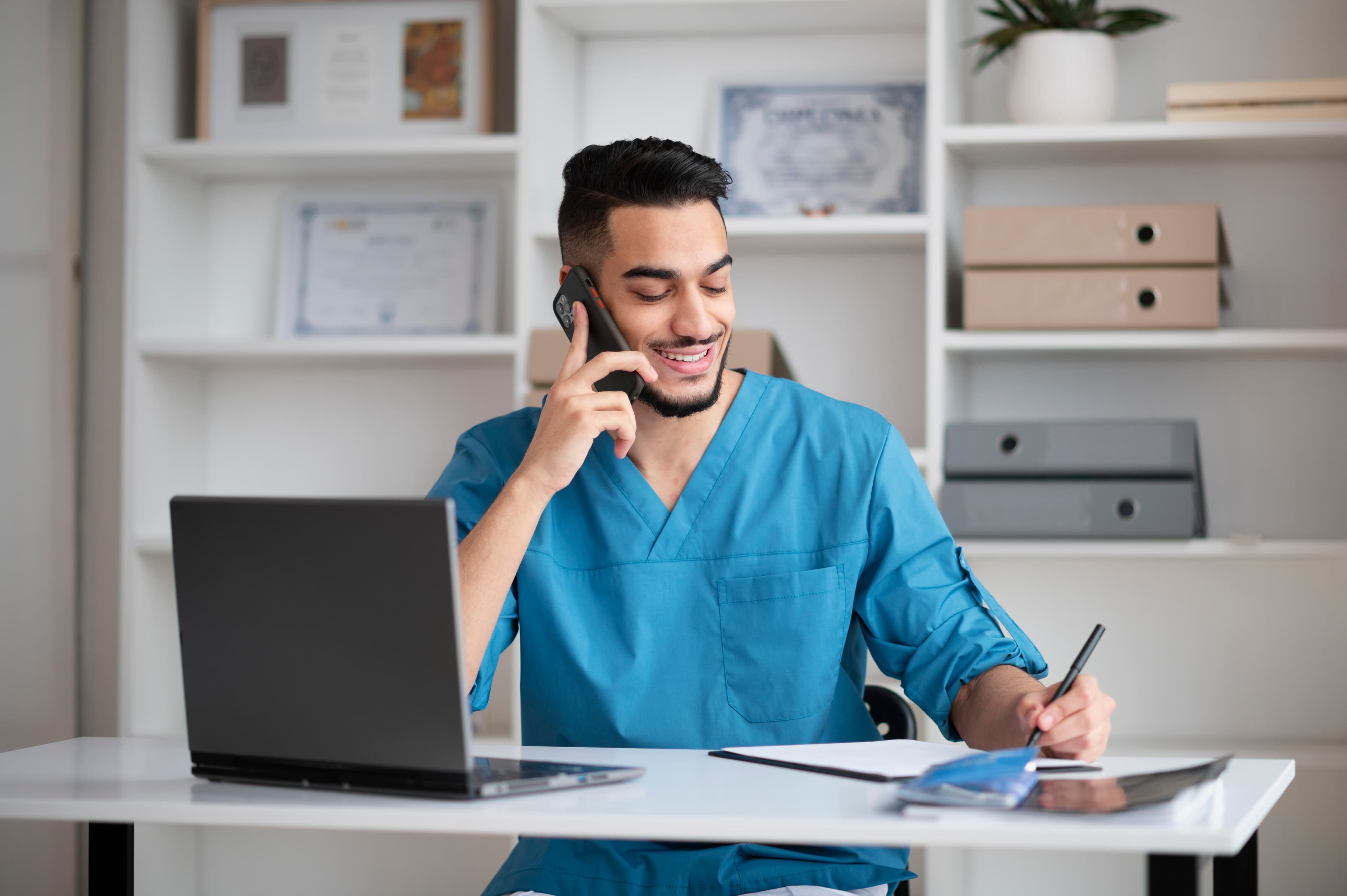 Why should I choose an independent, family-run provider like HolisticVN?
